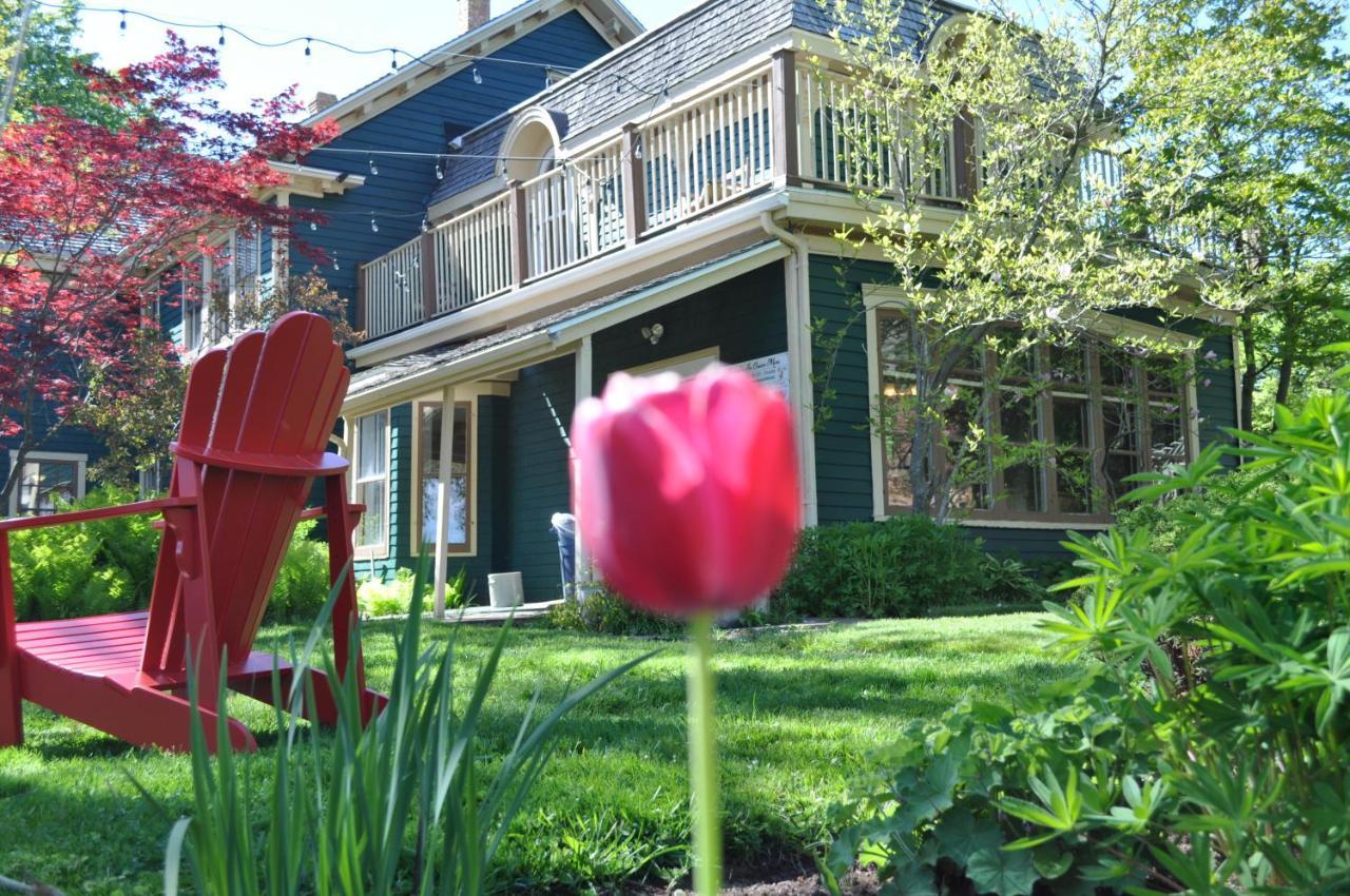 Holman'S Heritage Suites 서머사이드 외부 사진