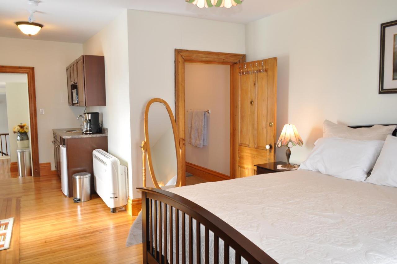 Holman'S Heritage Suites 서머사이드 외부 사진