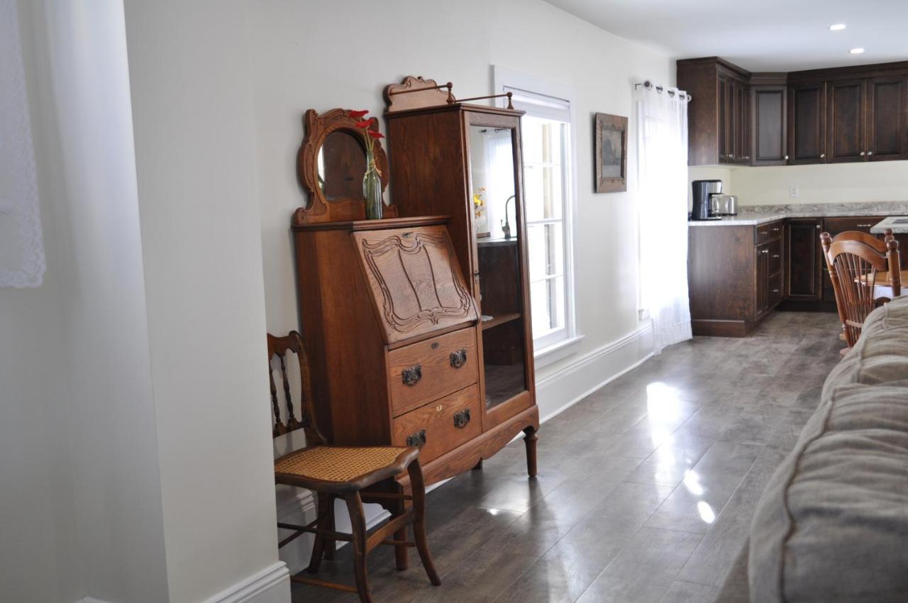 Holman'S Heritage Suites 서머사이드 외부 사진