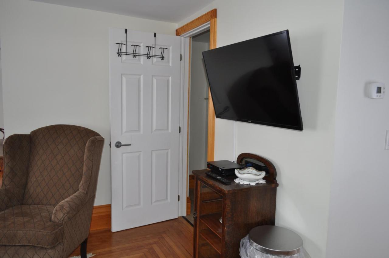 Holman'S Heritage Suites 서머사이드 외부 사진