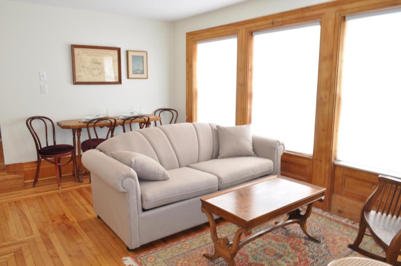 Holman'S Heritage Suites 서머사이드 외부 사진