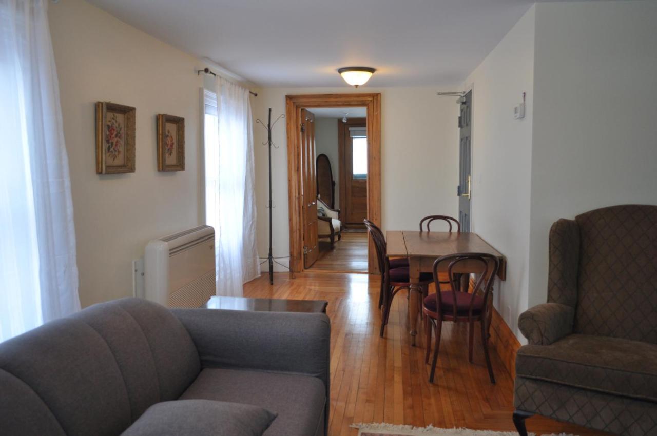 Holman'S Heritage Suites 서머사이드 외부 사진