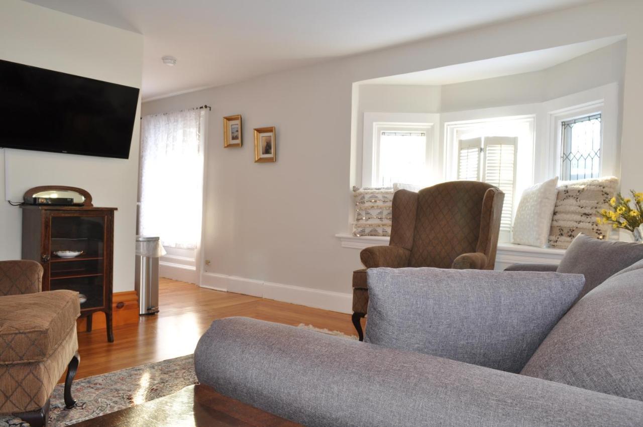 Holman'S Heritage Suites 서머사이드 외부 사진