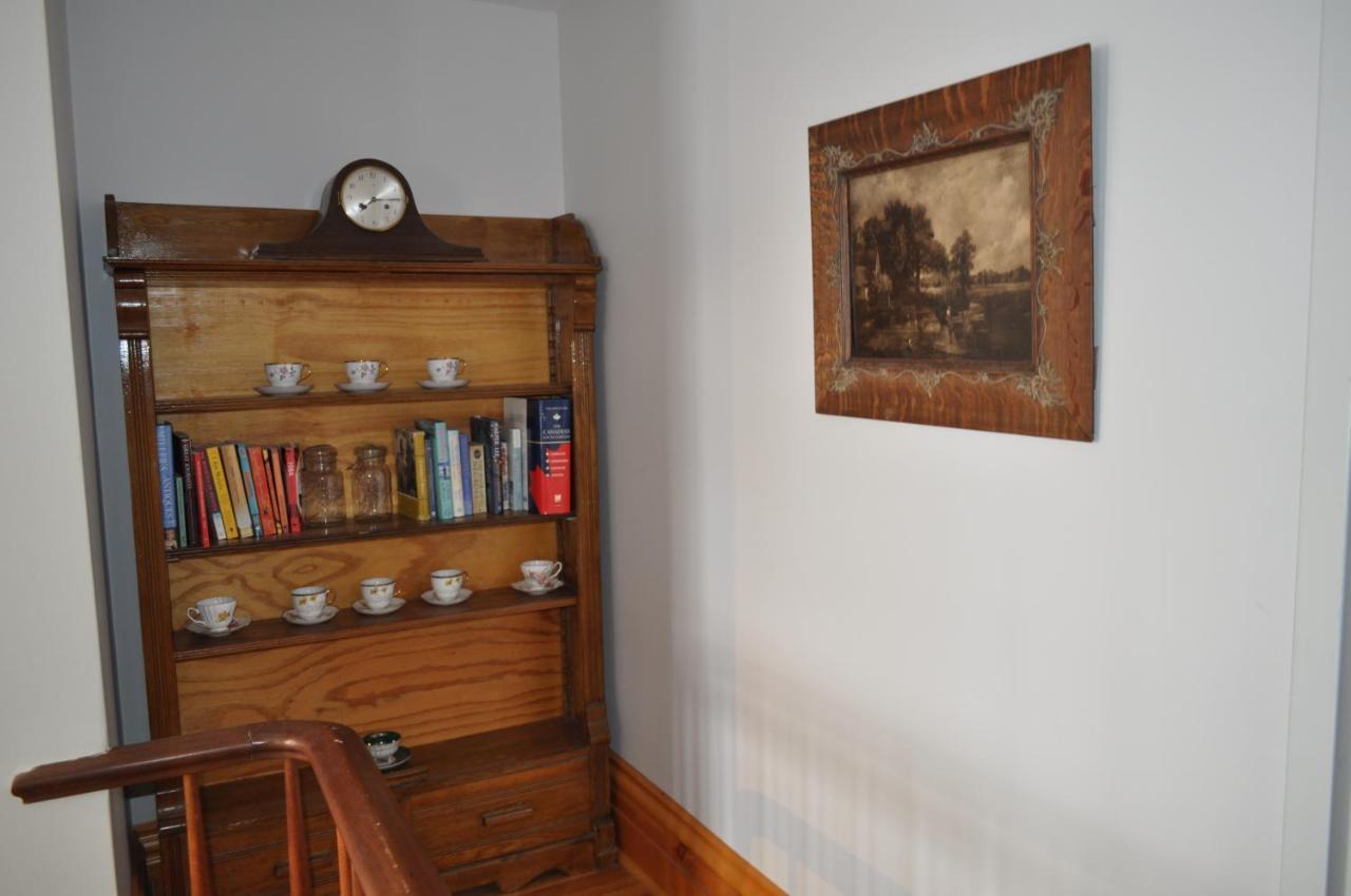 Holman'S Heritage Suites 서머사이드 외부 사진