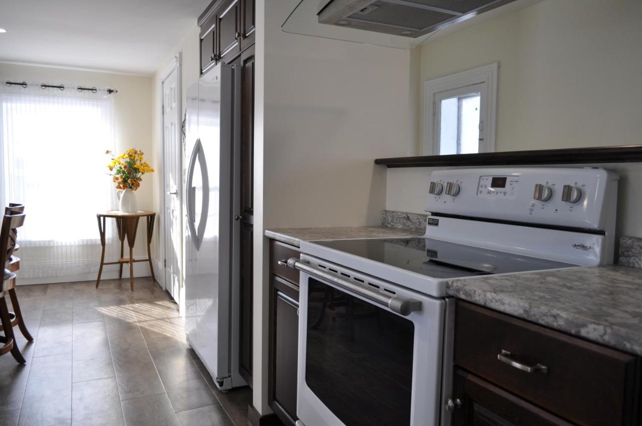 Holman'S Heritage Suites 서머사이드 외부 사진